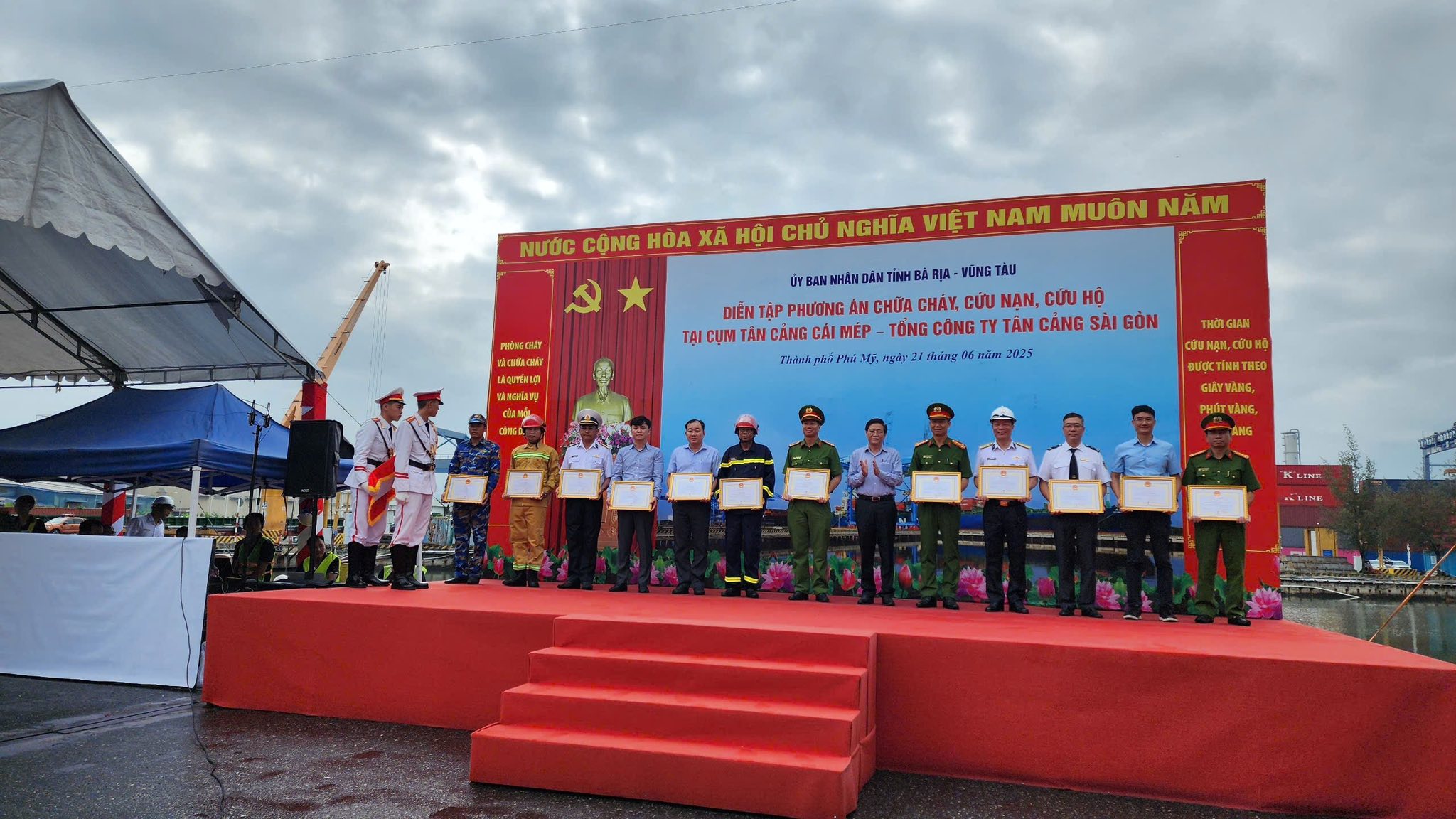 Diễn tập Phương án chữa cháy, cứu nạn, cứu hộ tại Cụm Tân Cảng Cái Mép – Tổng Công ty Tân Cảng Sài Gòn